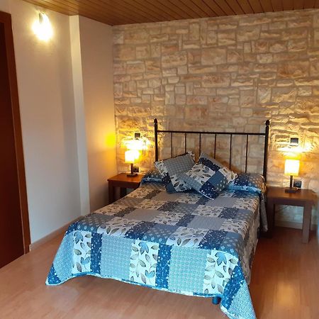 Hostal Del Senglar Espluga de Francolí Екстериор снимка