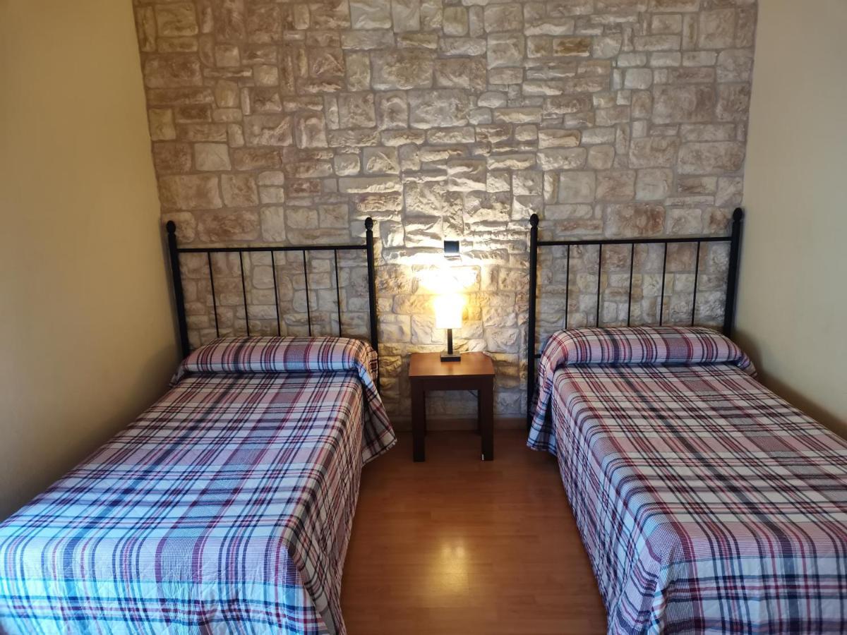 Hostal Del Senglar Espluga de Francolí Екстериор снимка